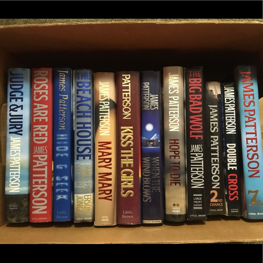 Books ~ Open Bundle ⭐️ Not just Patterson!